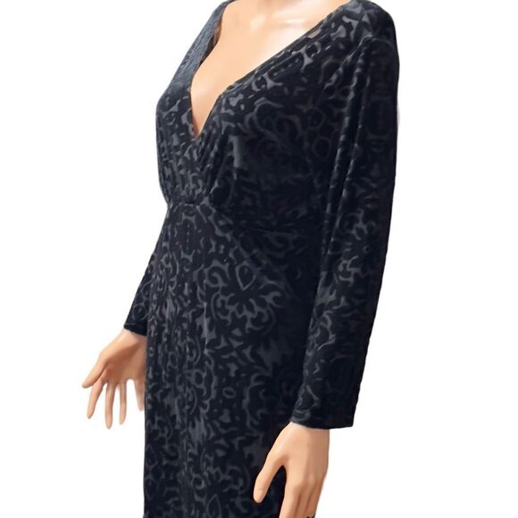 MARINA Black Velvet Floral Long Sleeve Dress Size 10 - Picture 7 of 16